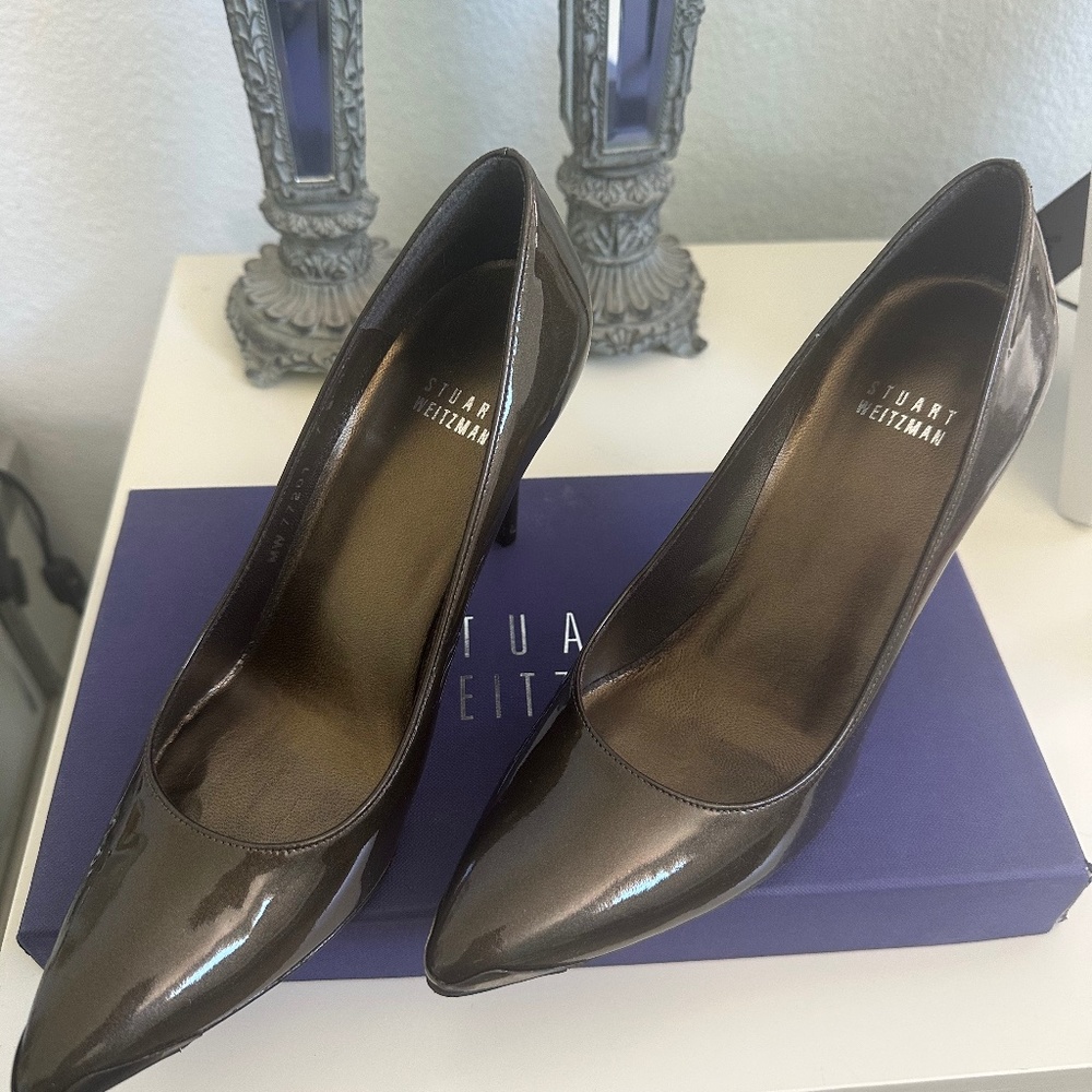 Stuart Weitzman  Pump